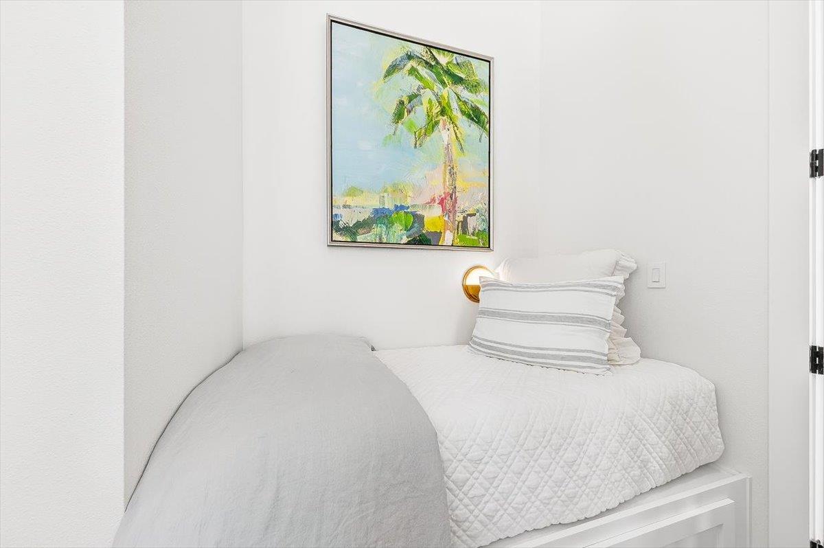 Second King Bedroom Twin Nook, 1st Floor