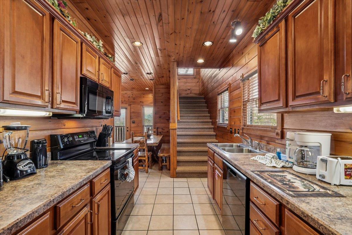 22Kitchen