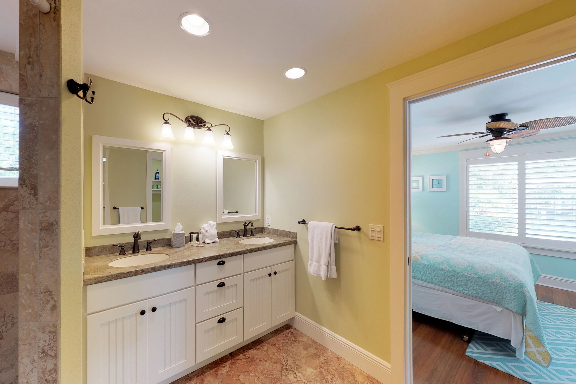 Paradise Pointe 21