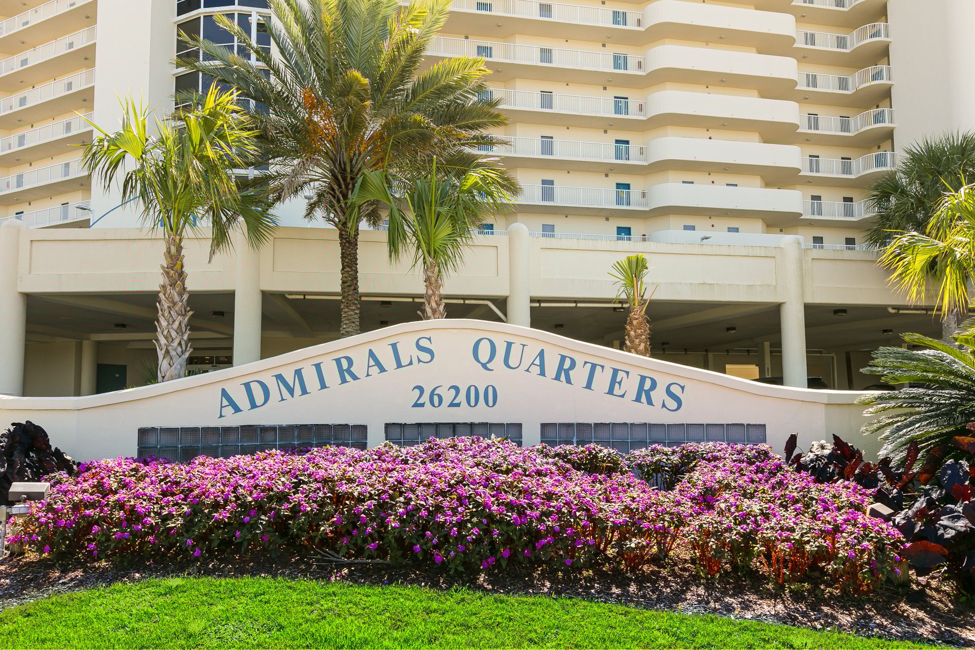 Admirals Quarters 1506 31