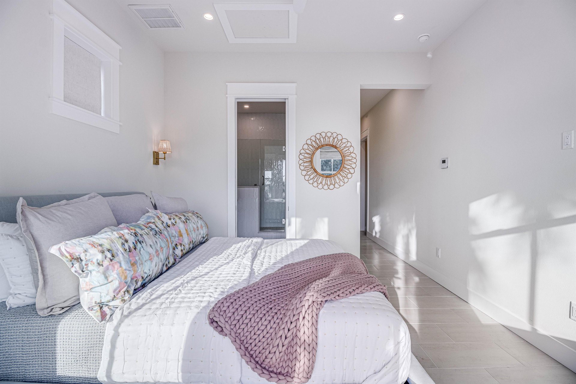 King Bedroom Suite, 1st Floor