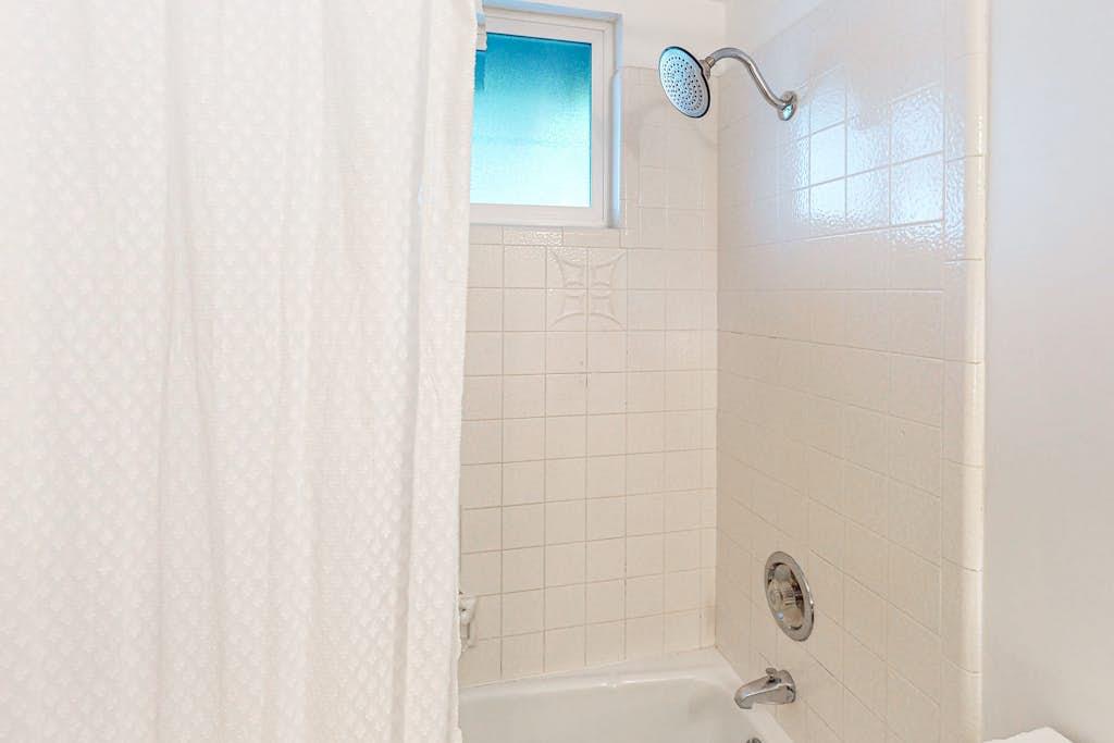 Width1280