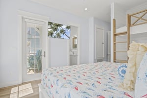 King with Builtin TwinTwin Bunk Beds, 1st Floor