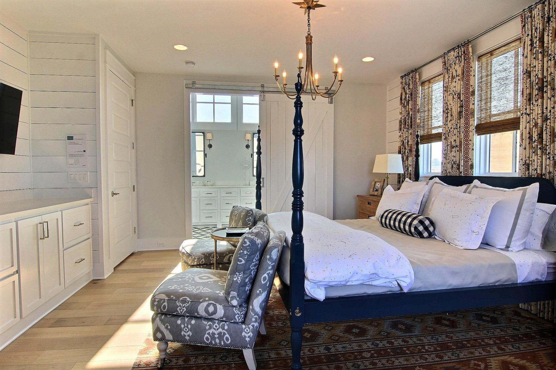 2nd Floor, Primary King Suite
