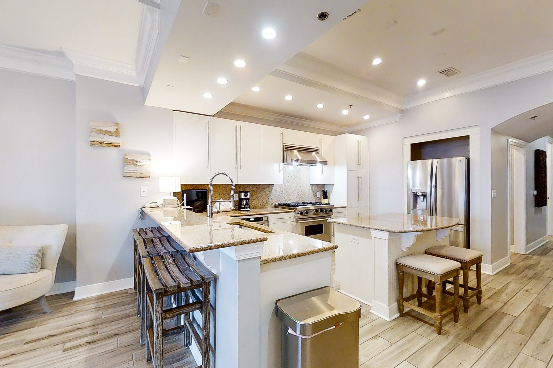 Escapes to the Shores Penthouse 1803 11