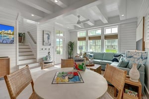 1st Floor Dining Area