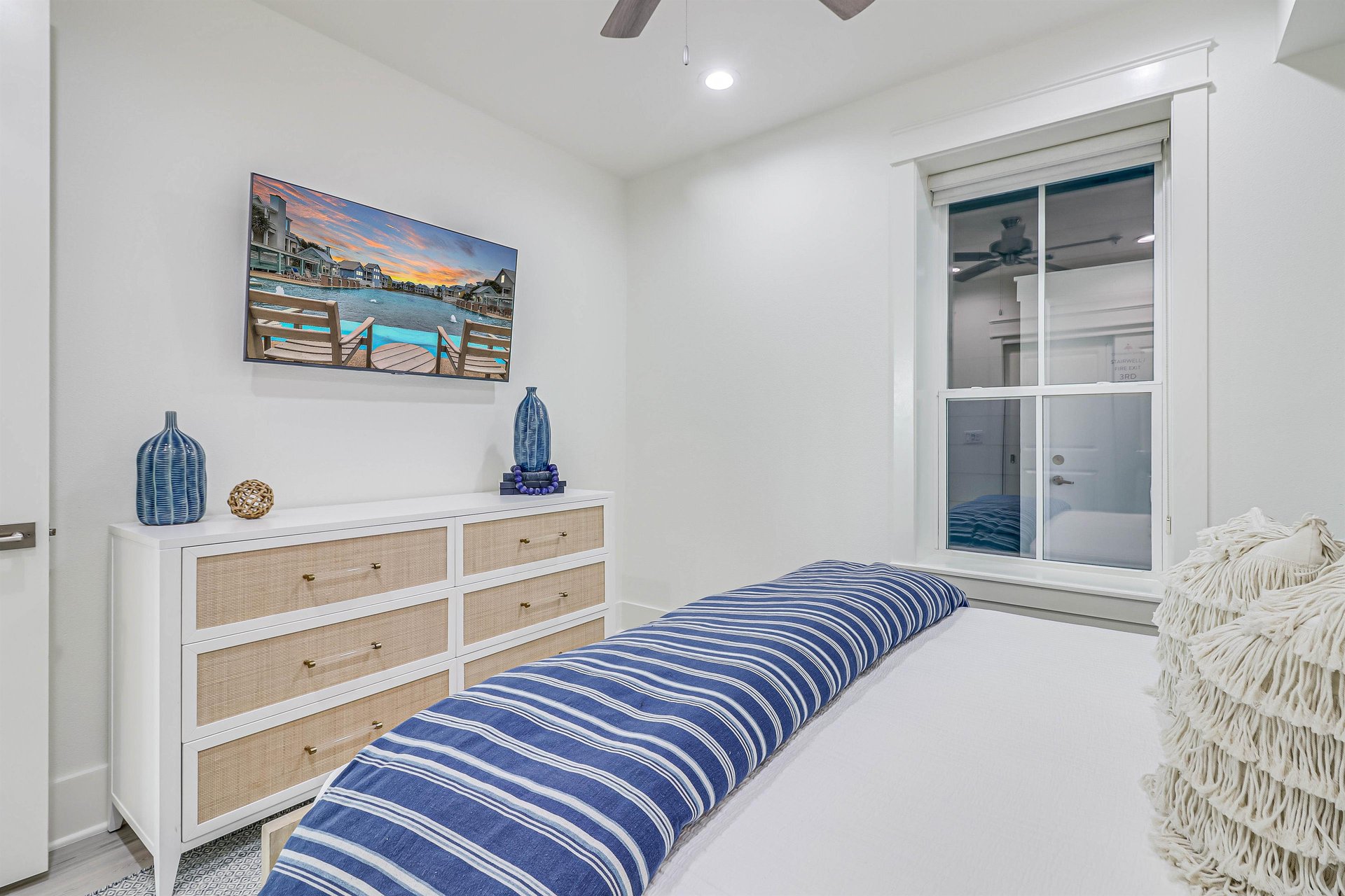 Third King Bedroom, 1st Floor