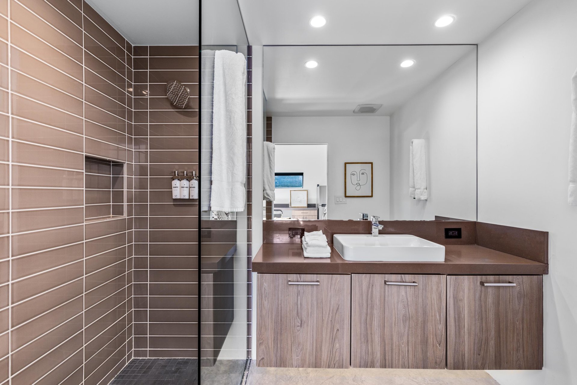 Casita bathroom
