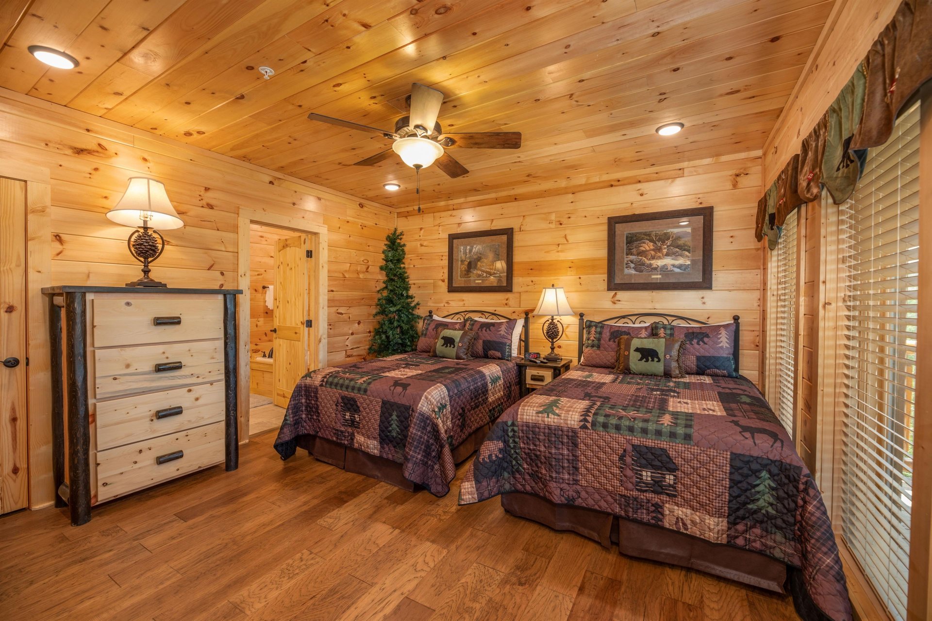 elkhornlodge33