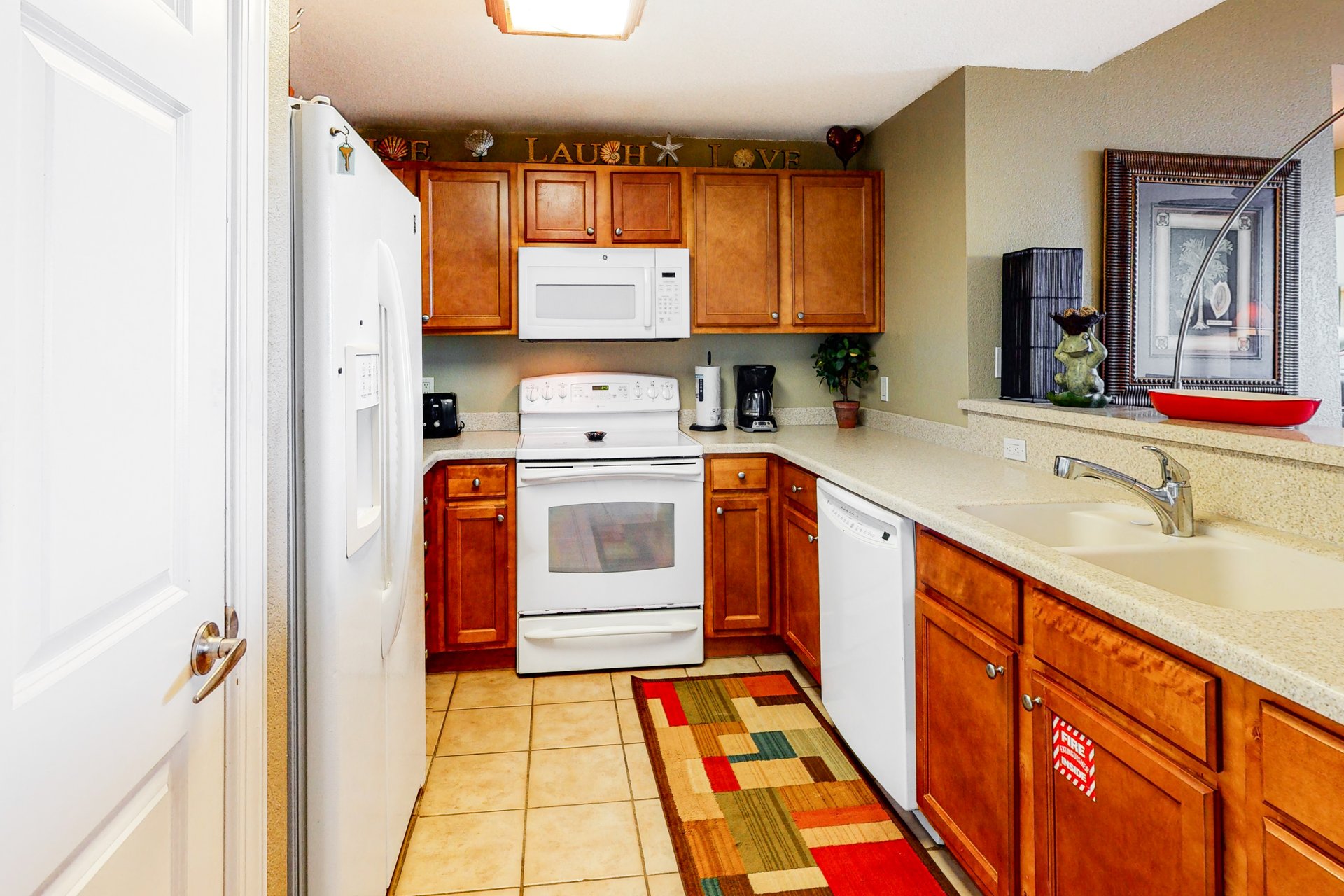 Emerald Dolphin 0620 6