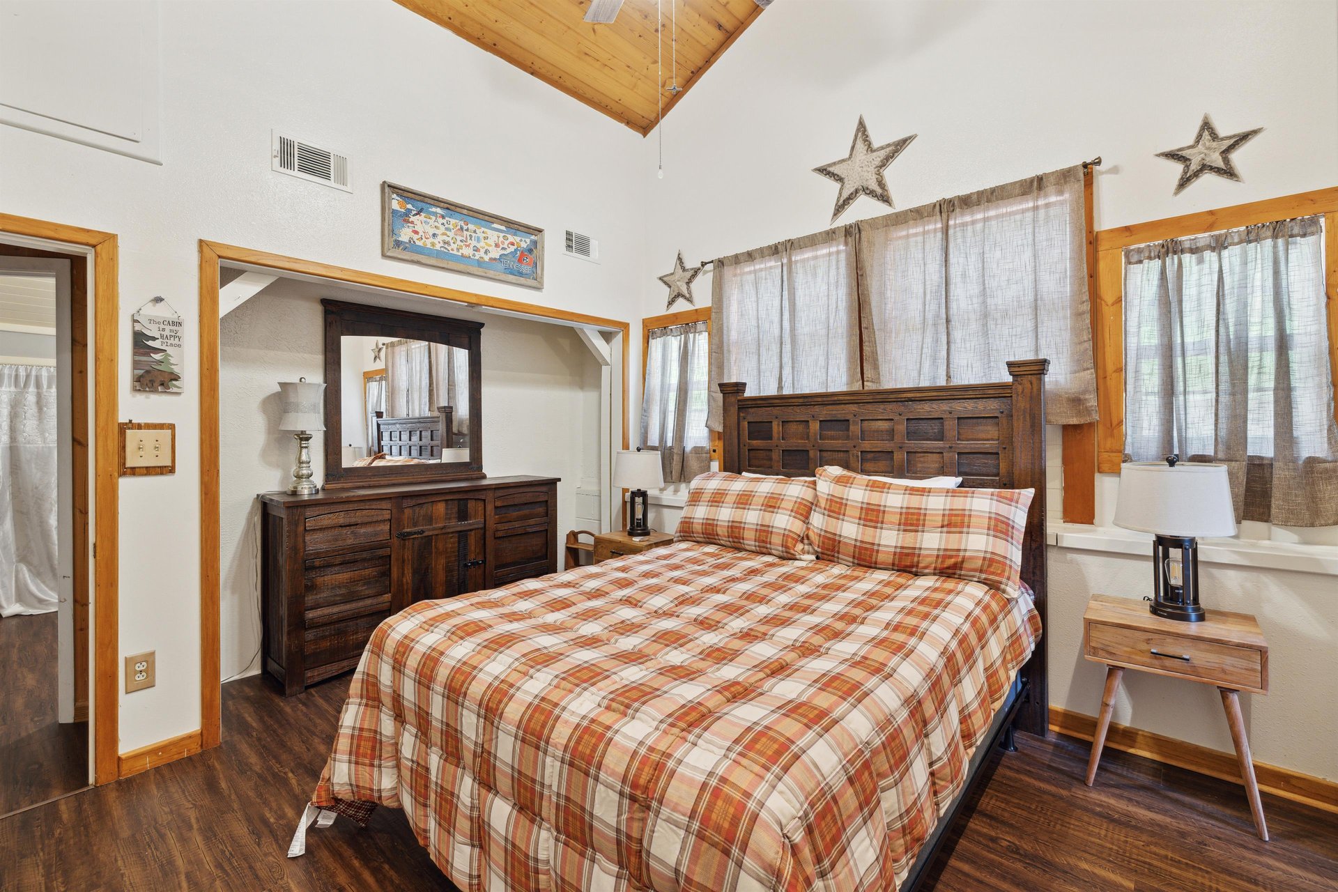 queen bed