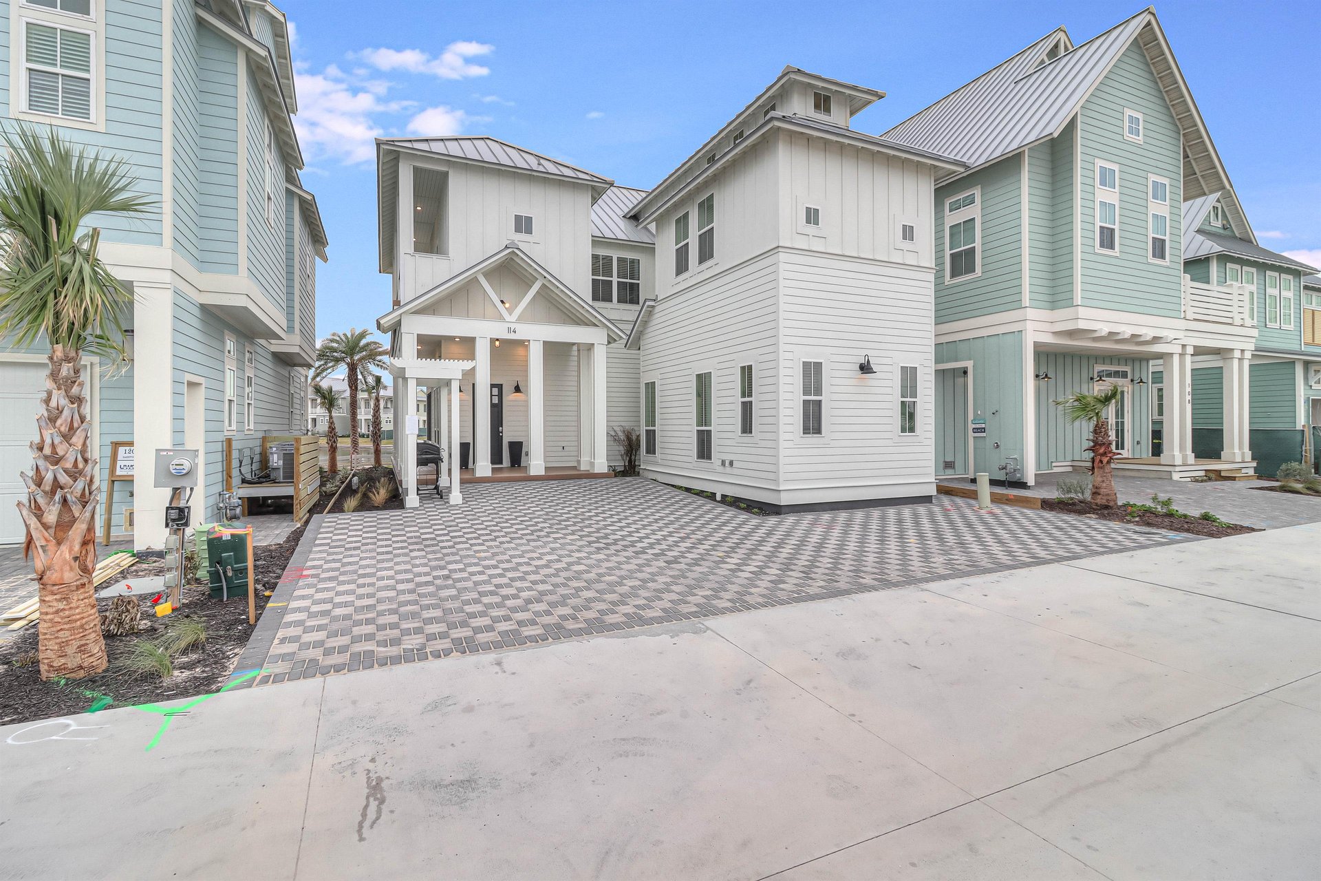 Sunday Funday, Paver Parking