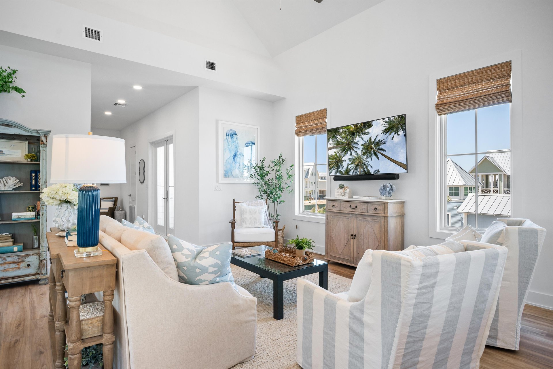 Living Area, 2nd Floor