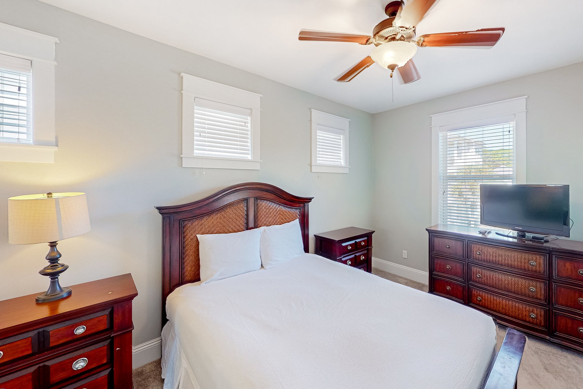 Seconds From the Sand 10