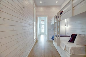 Hallway Bunkbeds, 1st Floor