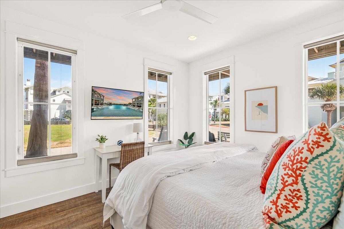 King Bedroom, 1st Floor