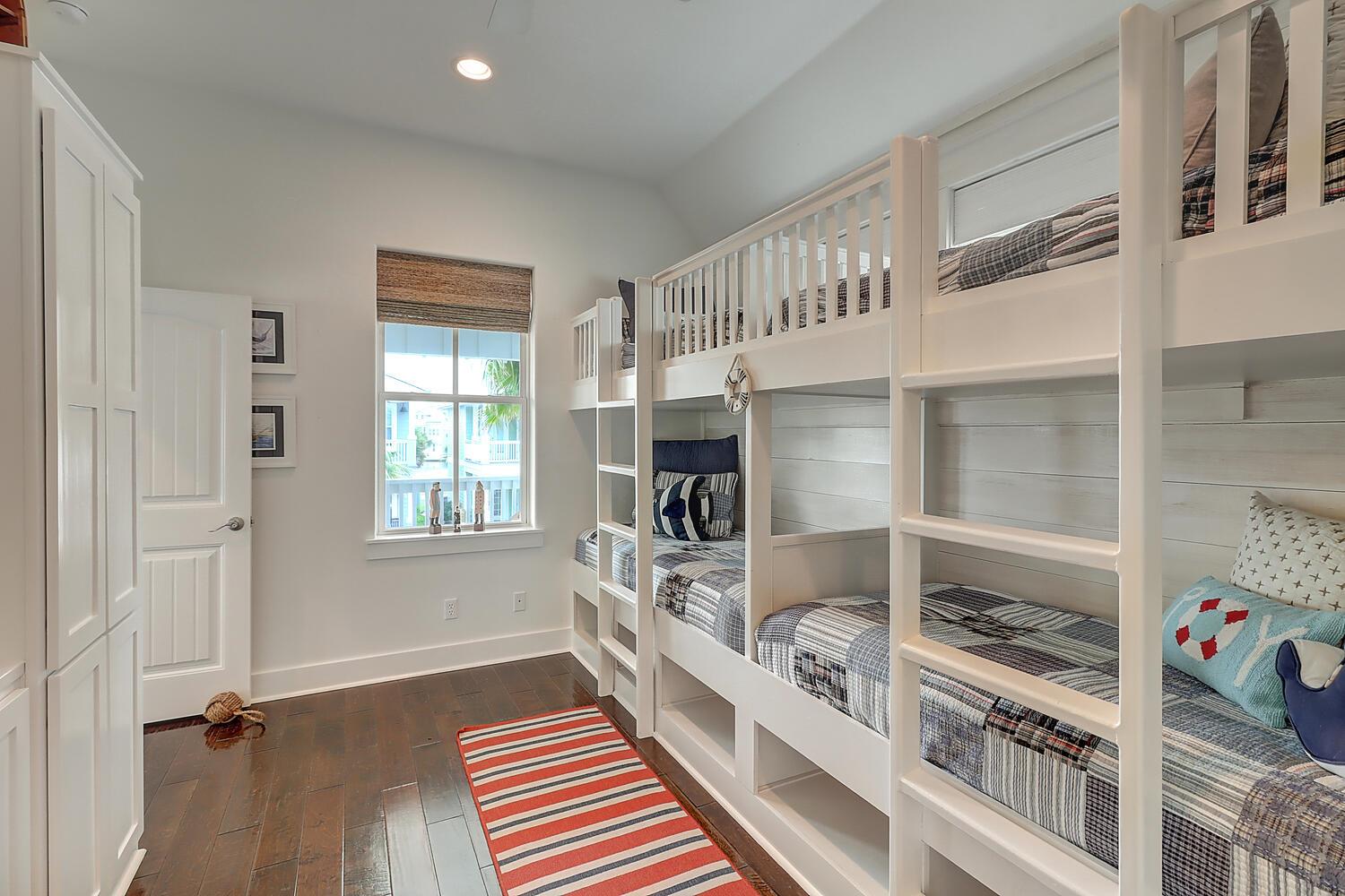 2nd Floor, Bunk Bedroom