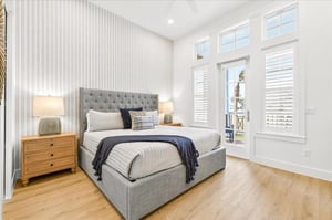 1st Floor, King Bedroom