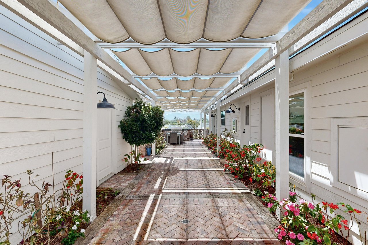 Width1280
