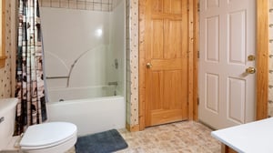 at hooked on bears a 2 bedroom cabin rental located in pigeon forge