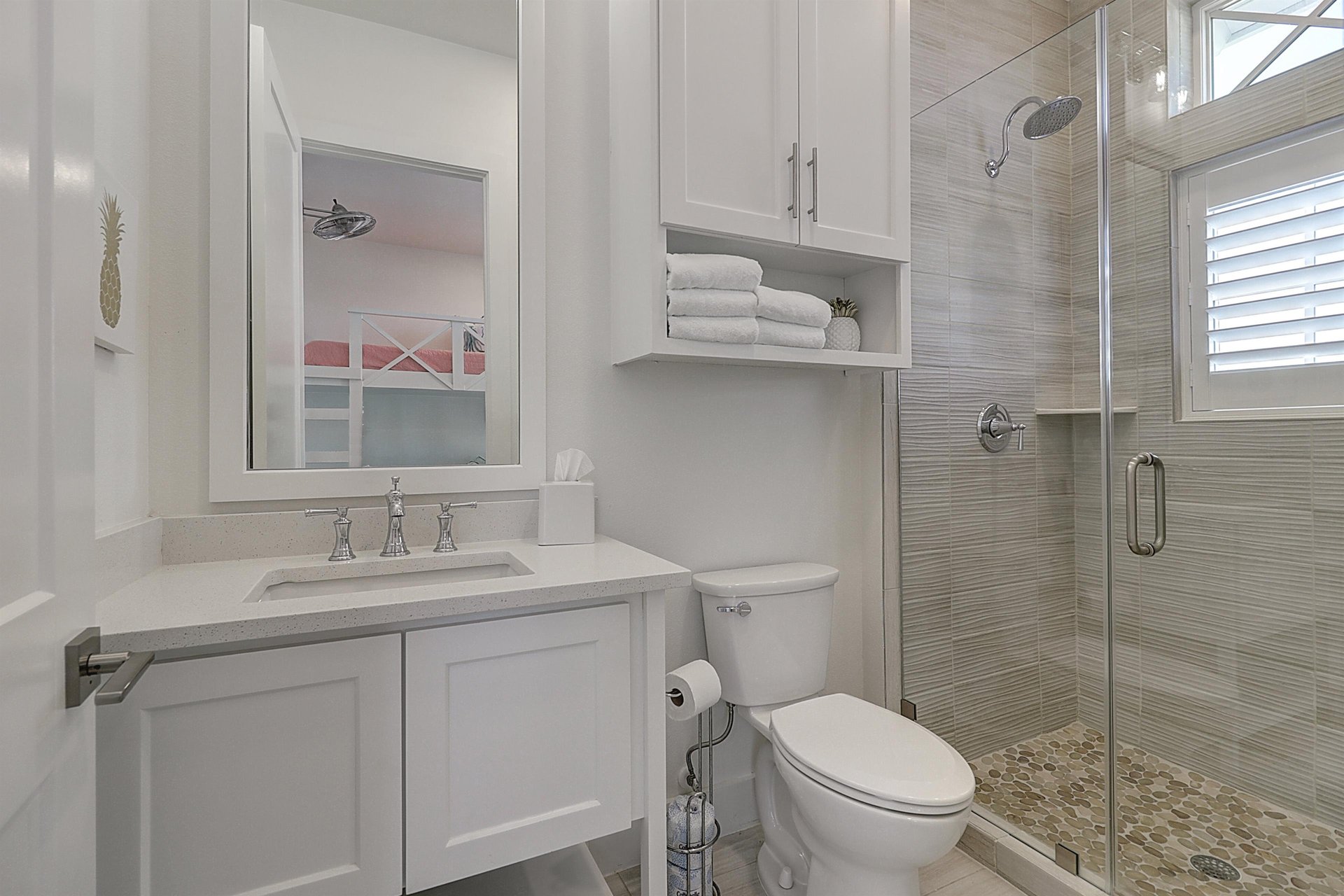 Bunk Room Bathroom, 2nd Floor