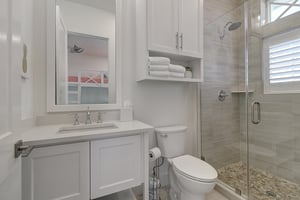 Bunk Room Bathroom, 2nd Floor