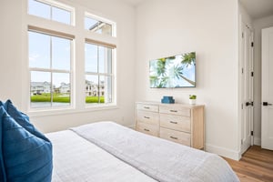 King Bedroom, 2nd Floor