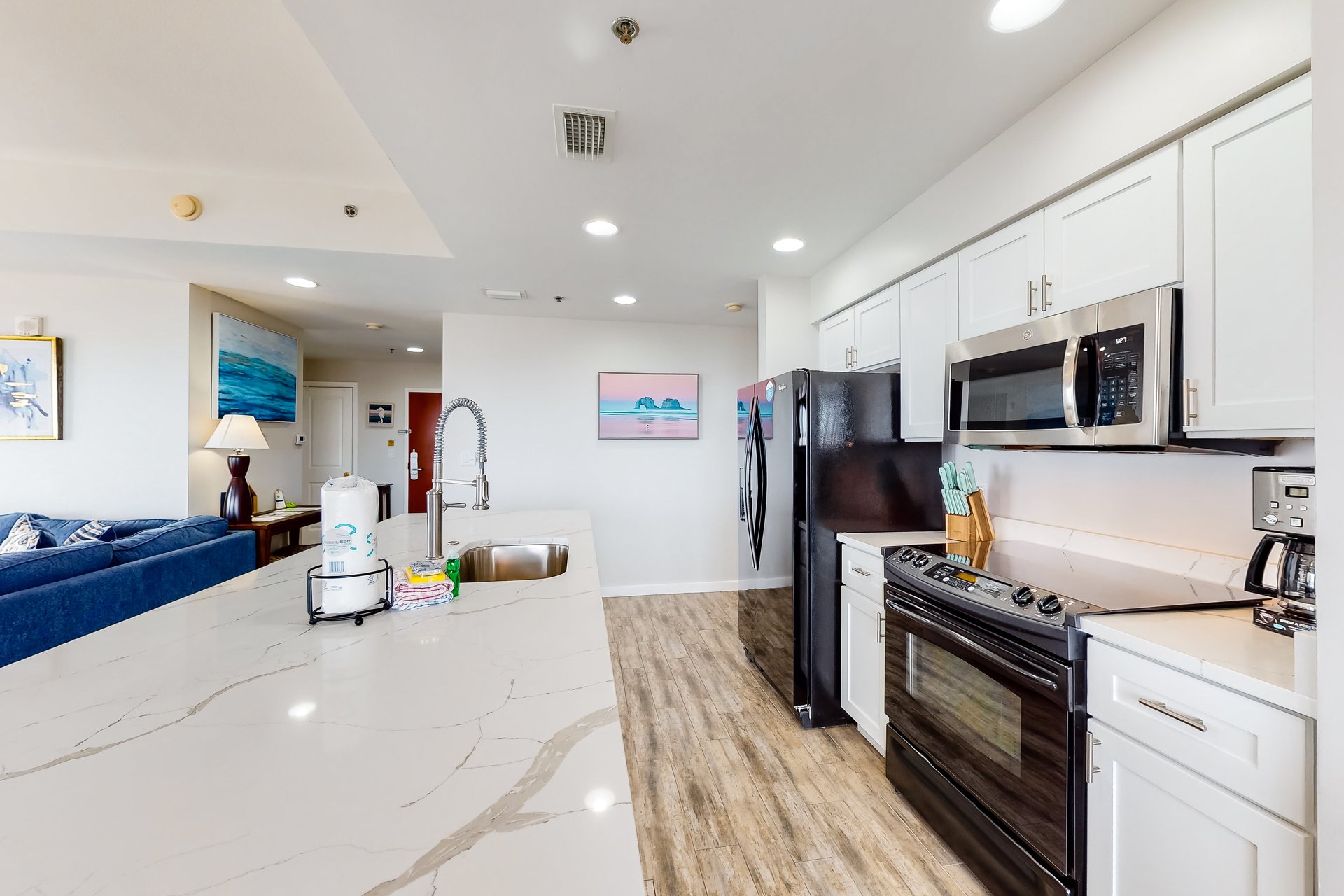 Luau 7901 Penthouse Combo 7