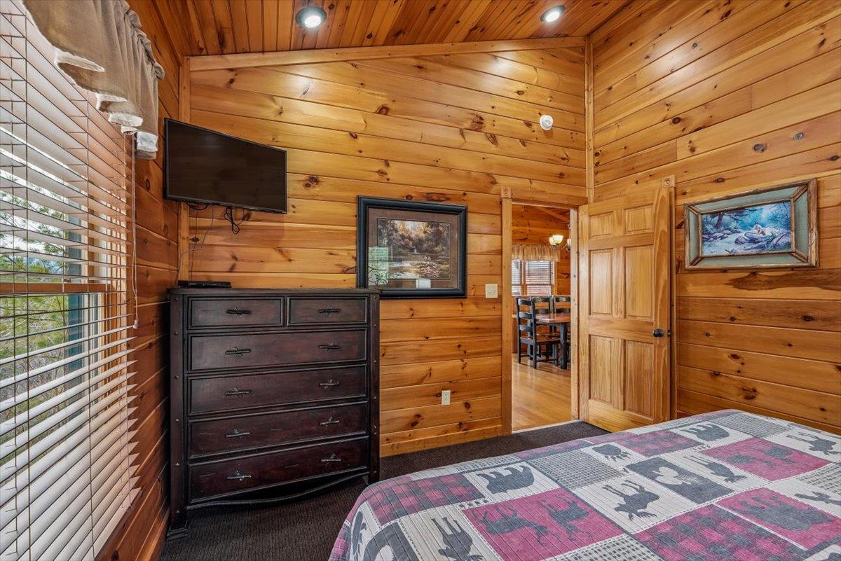 20Primary Bedroom