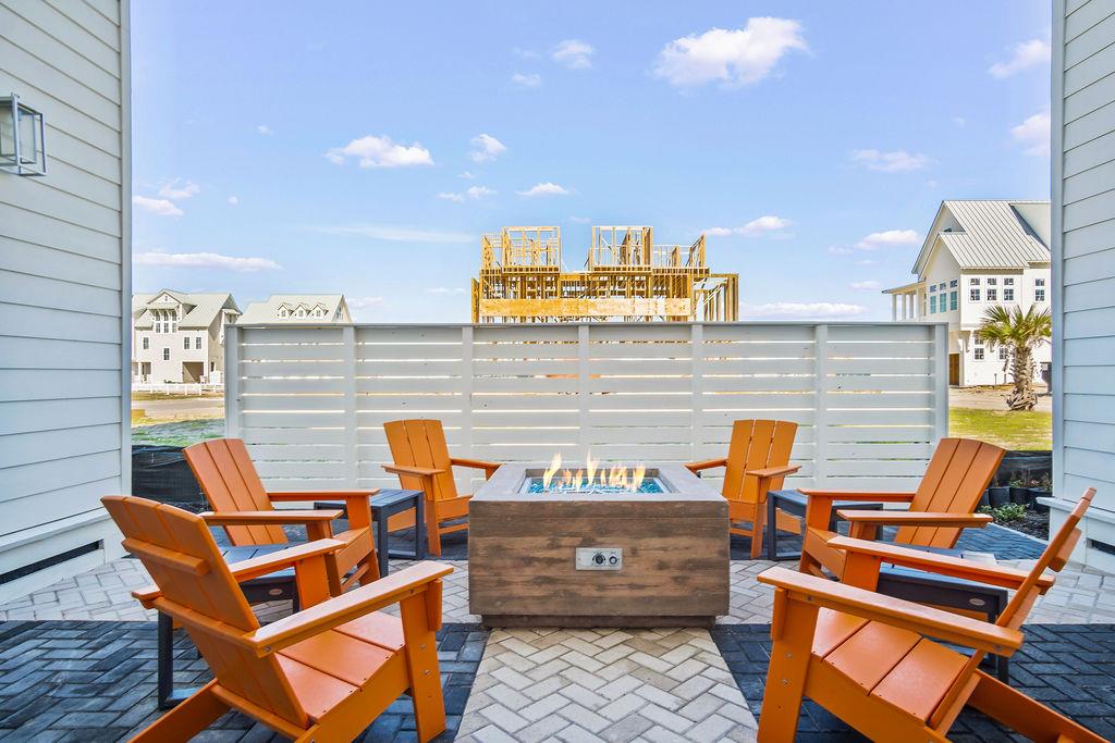 Side Courtyard Fire Lounge, 1st Floor