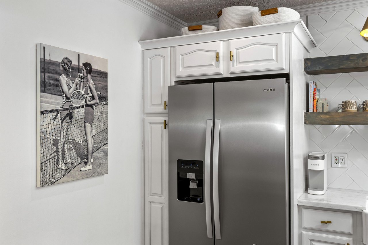 Fullsize fridge