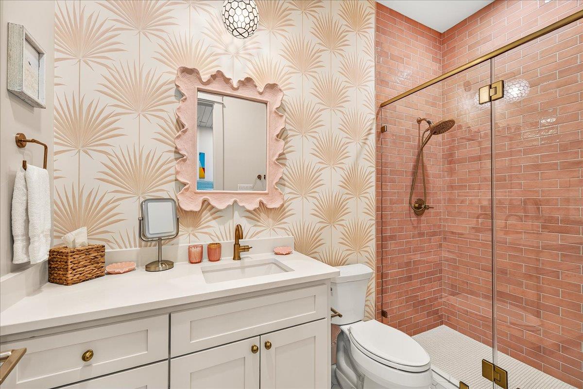 2nd King Ensuite, 1st Floor