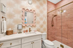 2nd King Ensuite, 1st Floor