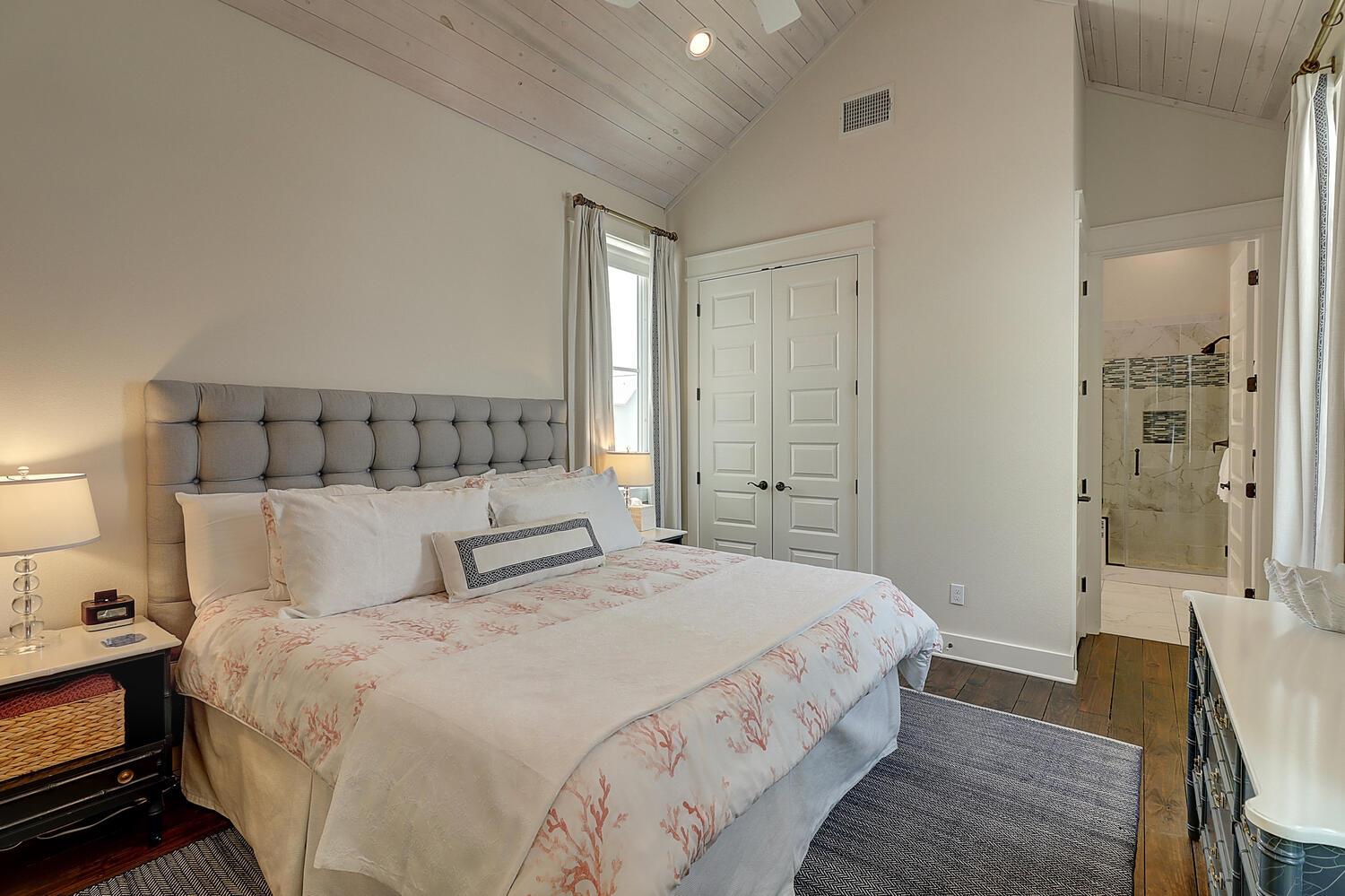 Primary King Bedroom, 2nd Floor