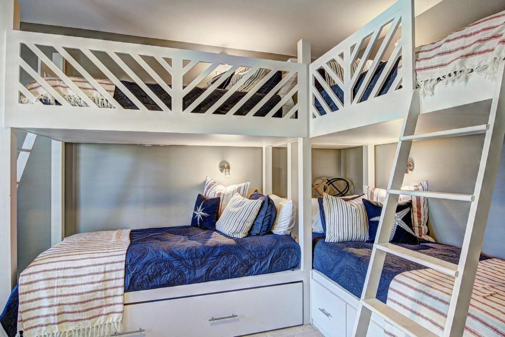 1st floor bunk room