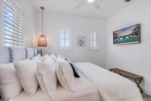 Second King Bedroom, 2nd Floor