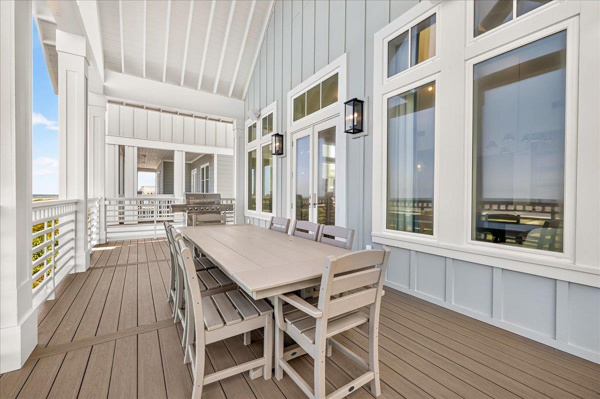 3rd Floor, Balcony