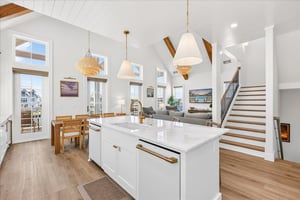 Kitchen, 2nd Floor