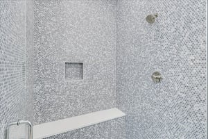 Bunk Bathroom, 1st Floor