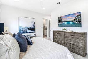 Third King Bedroom, 1st Floor