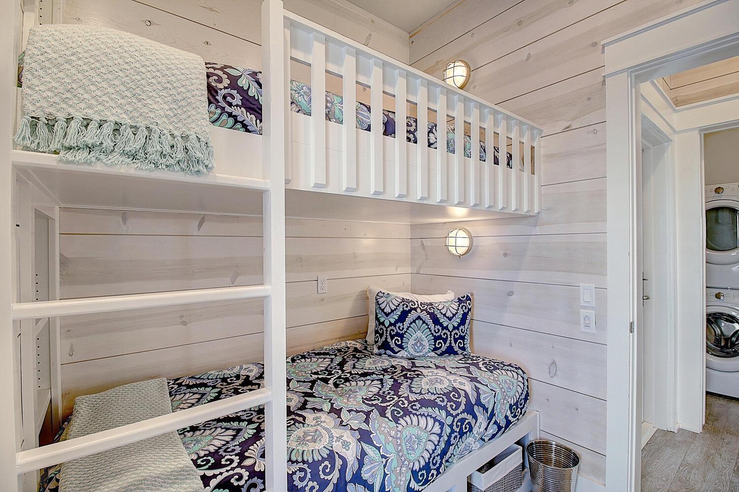 Bunk Room, 1st Floor