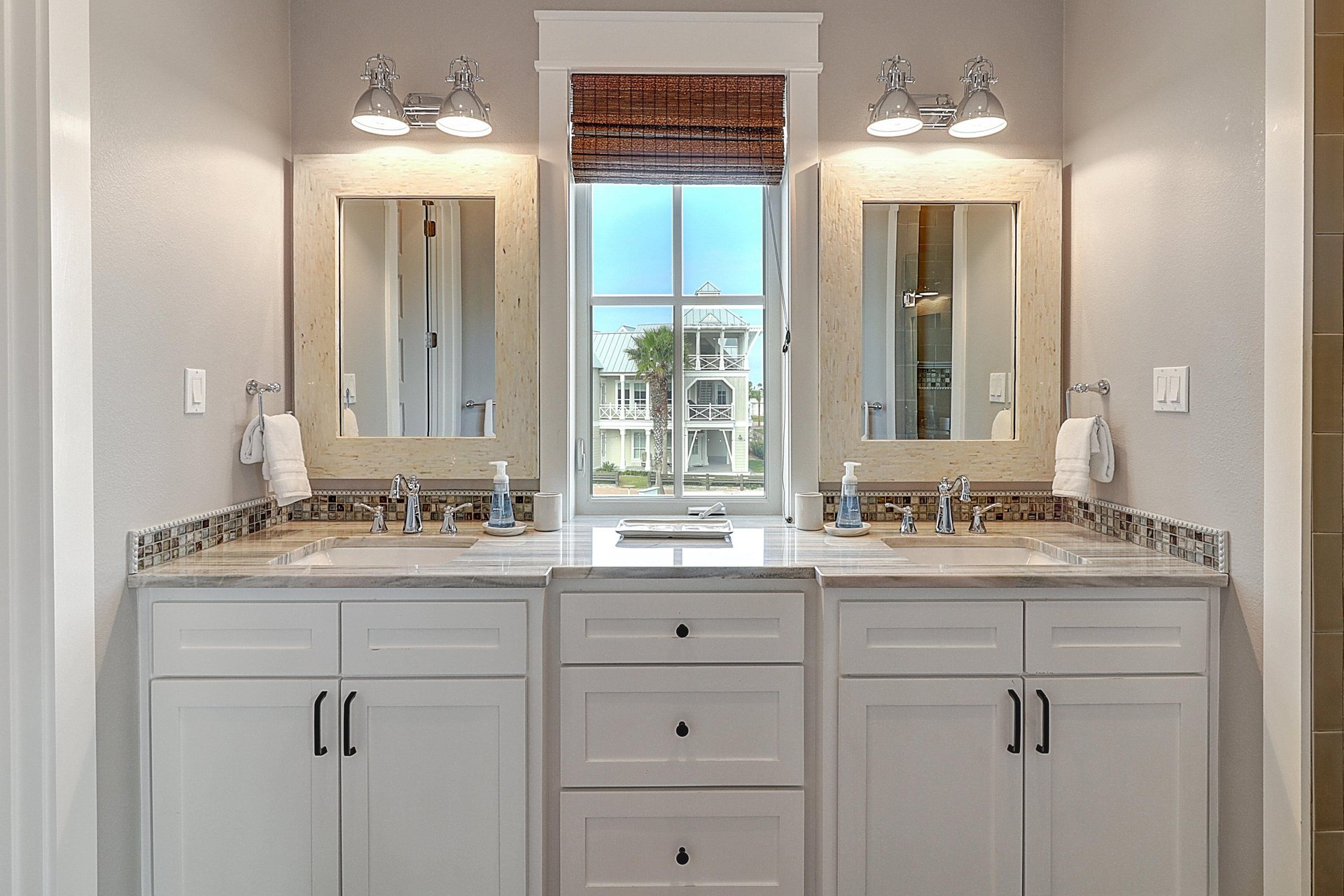 3rd King Suite Full Bath, 2nd Floor