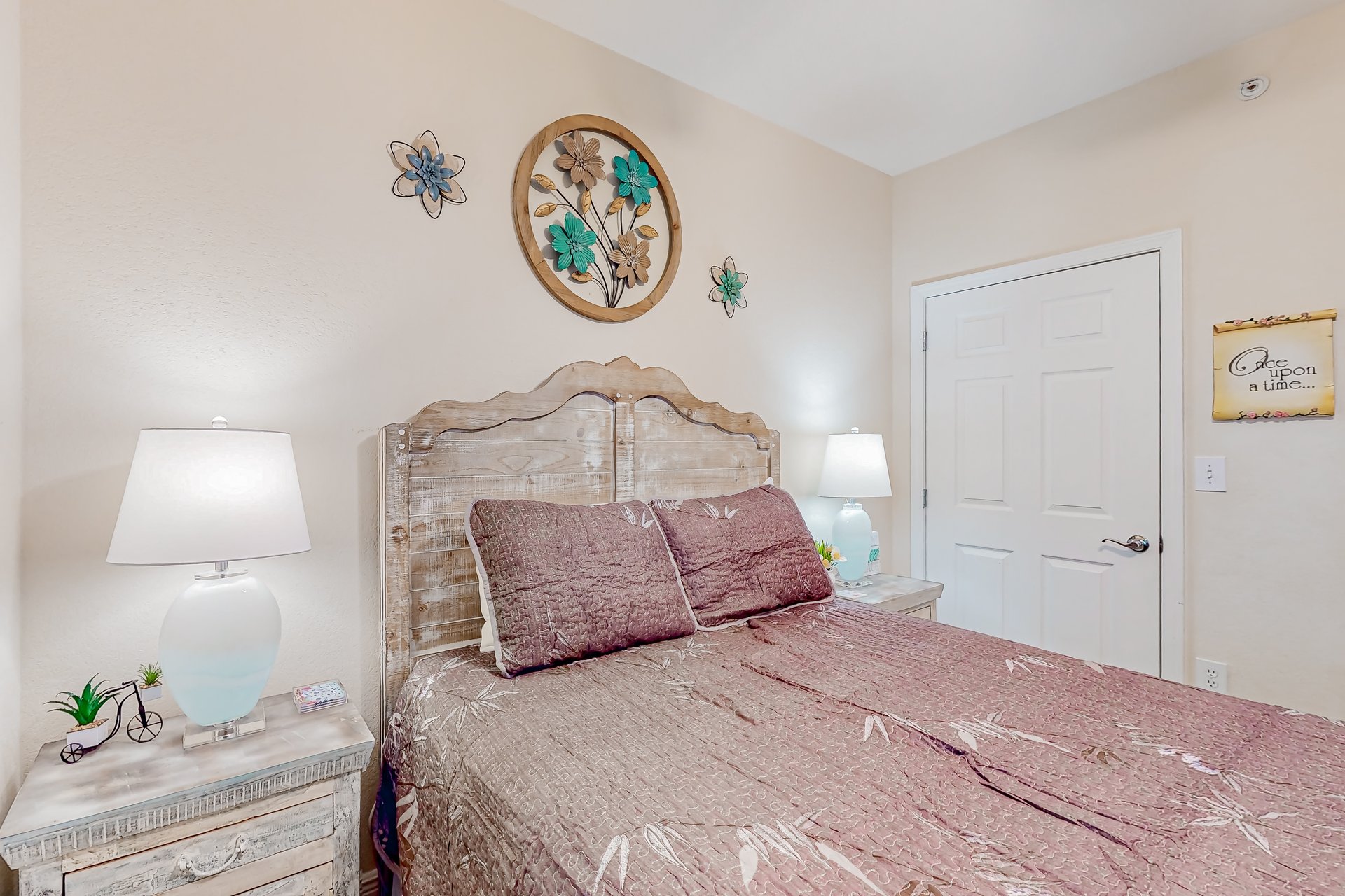 Crystal Tower 1703 22