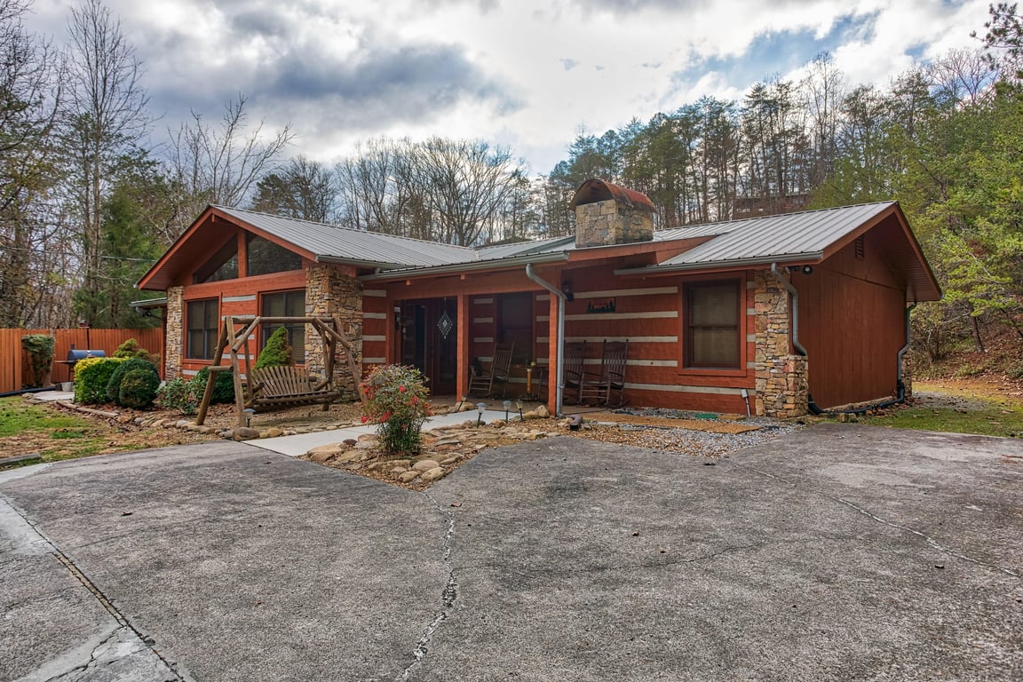 RUSTIC RANCH