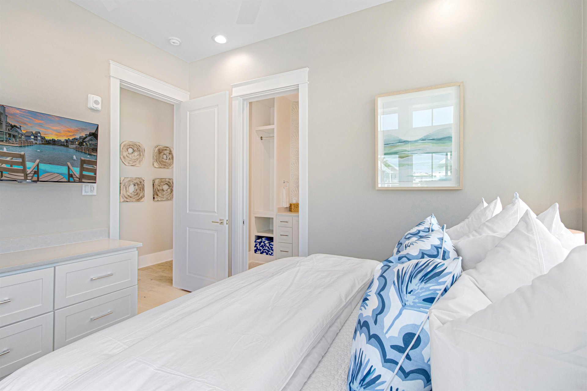 2nd King Bedroom, 1st Floor