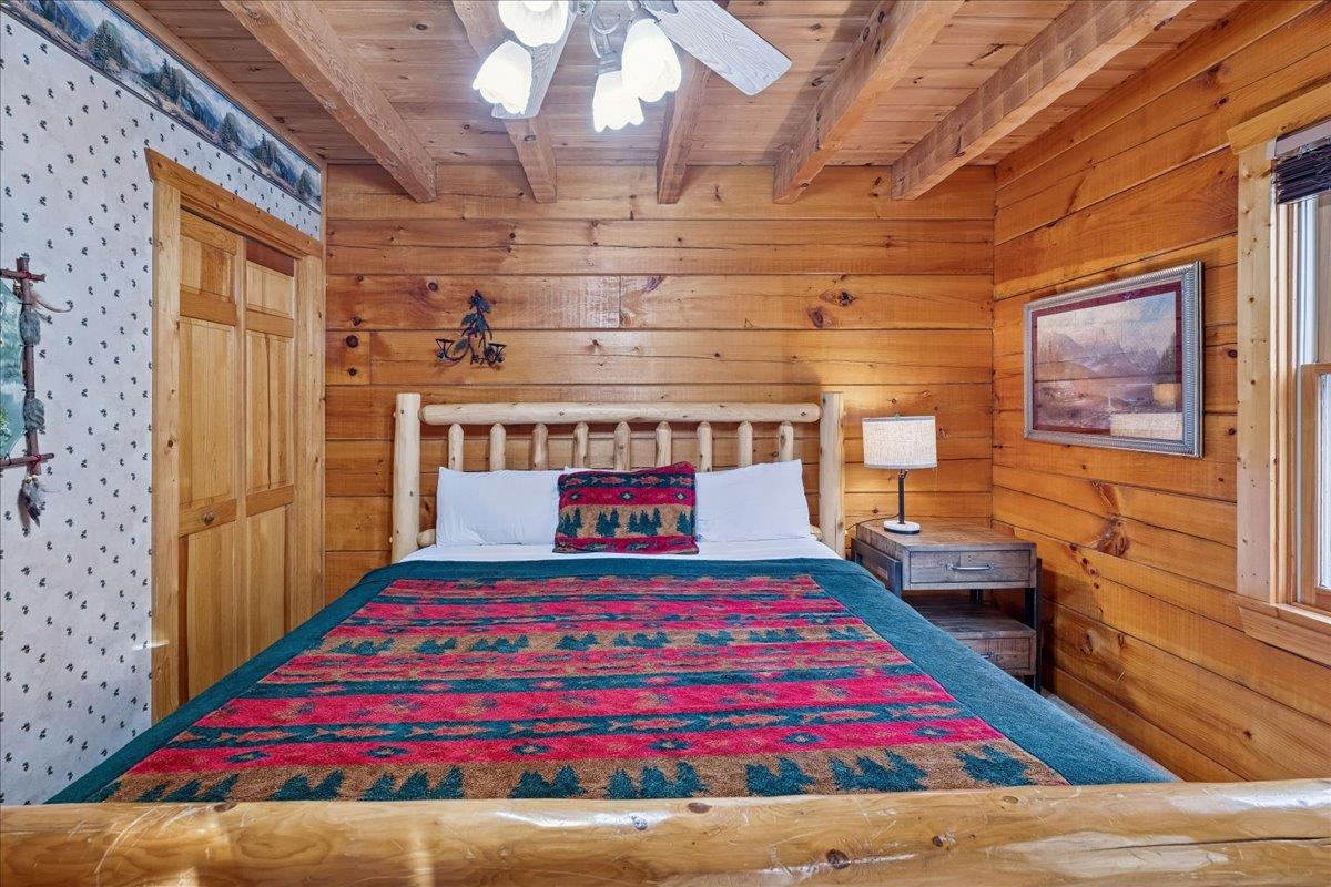 19Bedroom