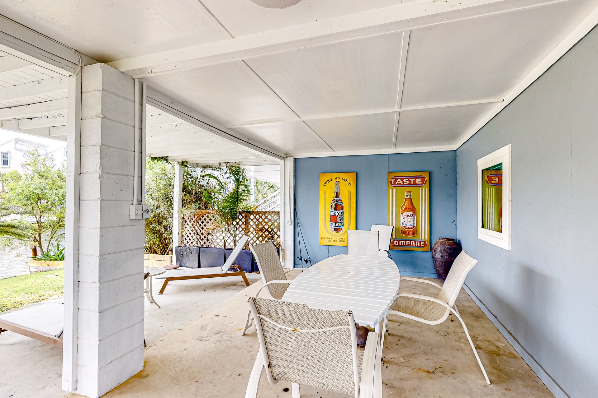 Flood Reef Retreat 22