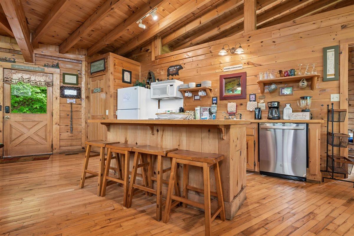 13Kitchen