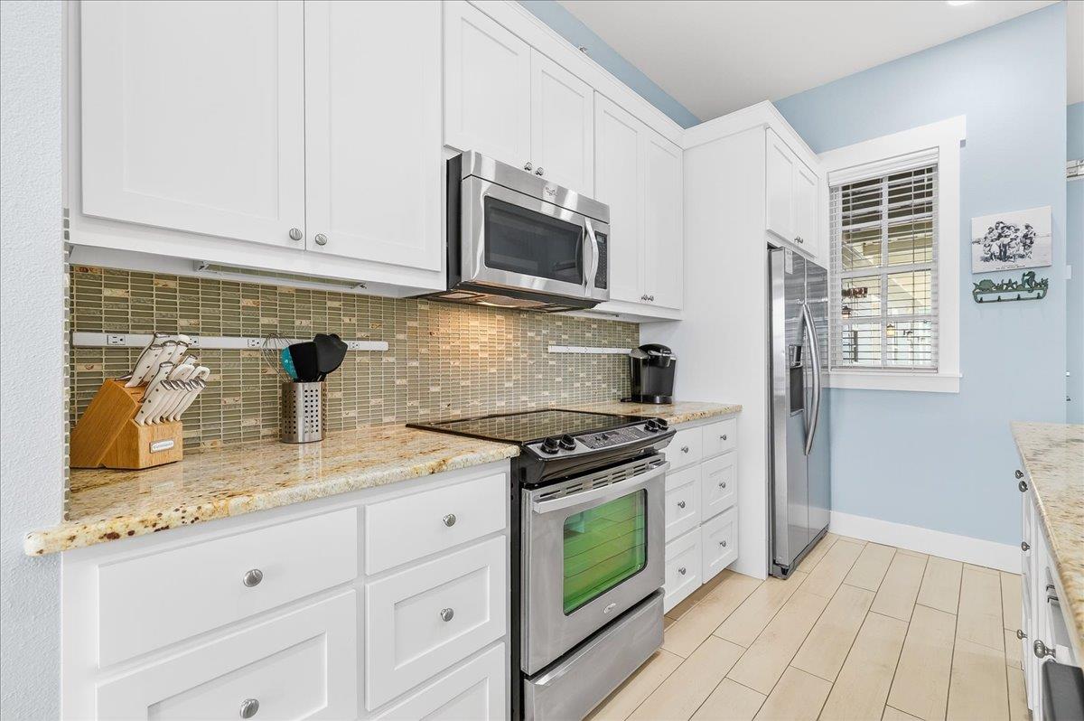 1st Floor, Kitchen
