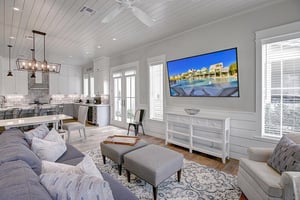1st Floor, Main Living Room